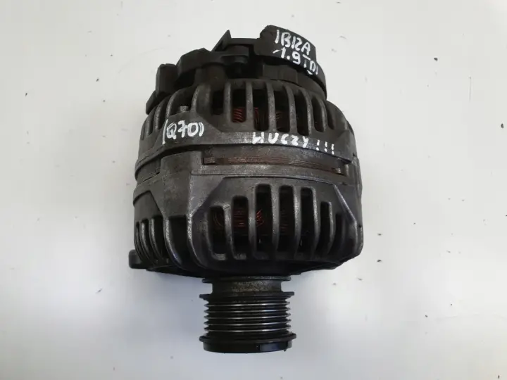 Seat Ibiza II III 1.9 TDI ALTERNATOR Bosch 028903028E 120A