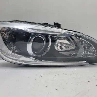 Volvo V60 S60 II LIFT XENON PRZEDNIA LAMPA PRAWA prawy przód 31395903