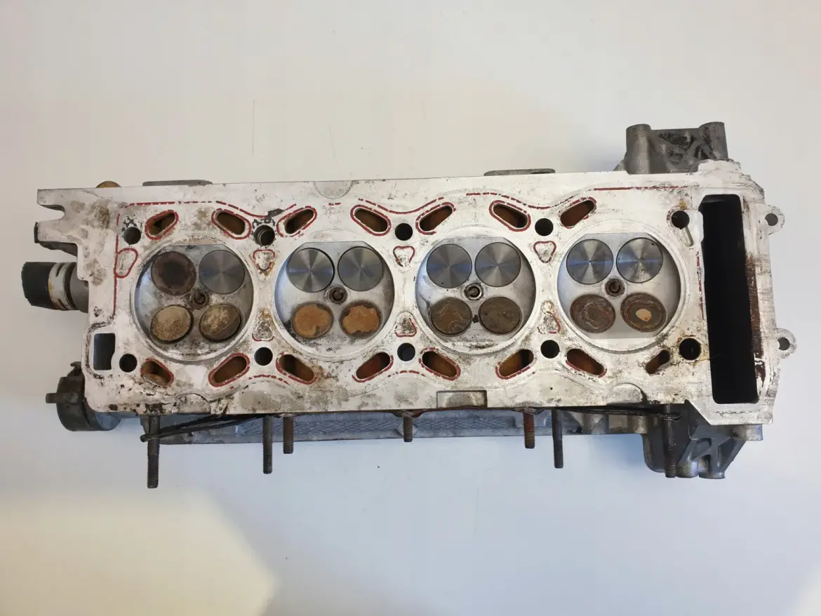 Saab 93 9-3 I 2.0 T turbo GŁOWICA CYLINDRÓW