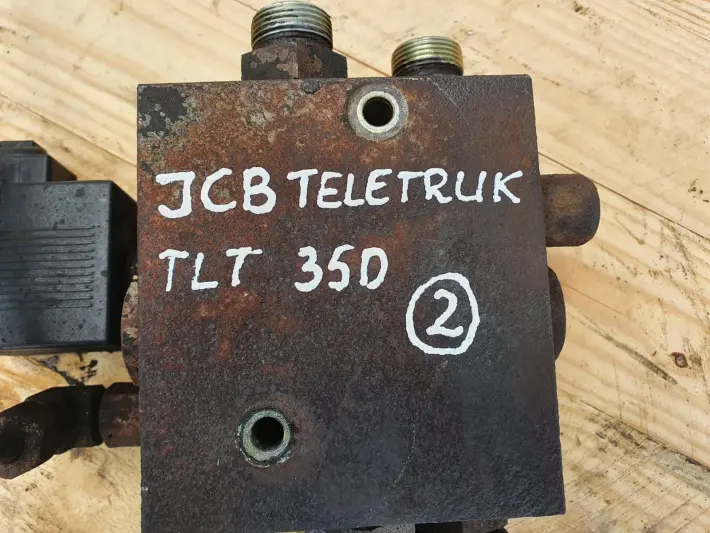 JCB TLT TELETRUK 30D 35D SEKCJA ROZDZIELACZ ZAWÓR