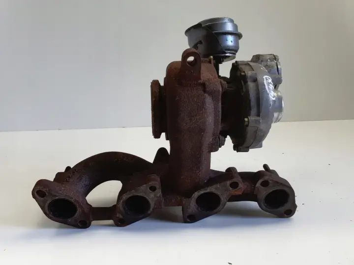 VW Golf V 2.0 TDI TURBOSPRĘŻARKA turbo 03G253014H