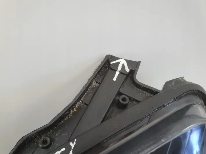 Opel Astra H III PRZEDNIA LAMPA LEWA lewy przód anglik Ciemny klosz Depo