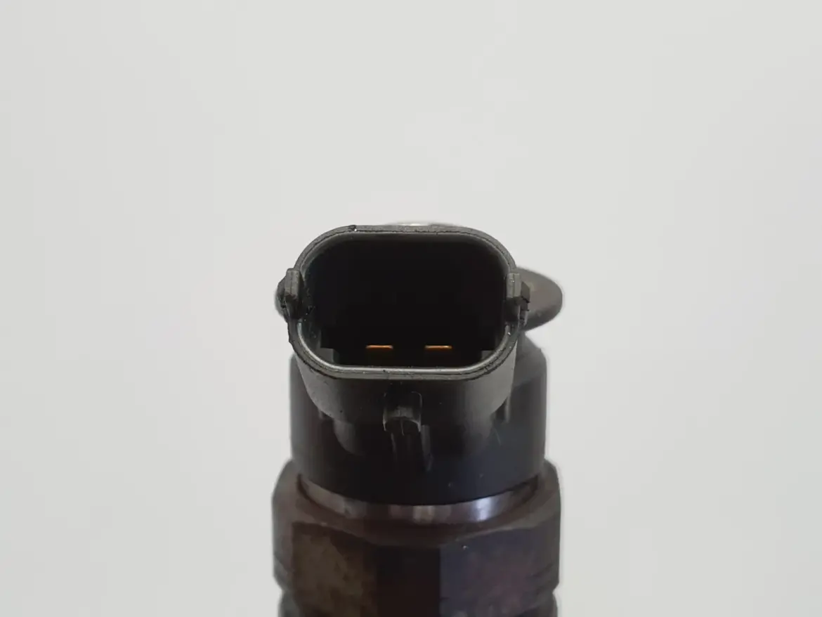 Peugeot Partner II 1.6 HDI WTRYSKIWACZ 0445110311
