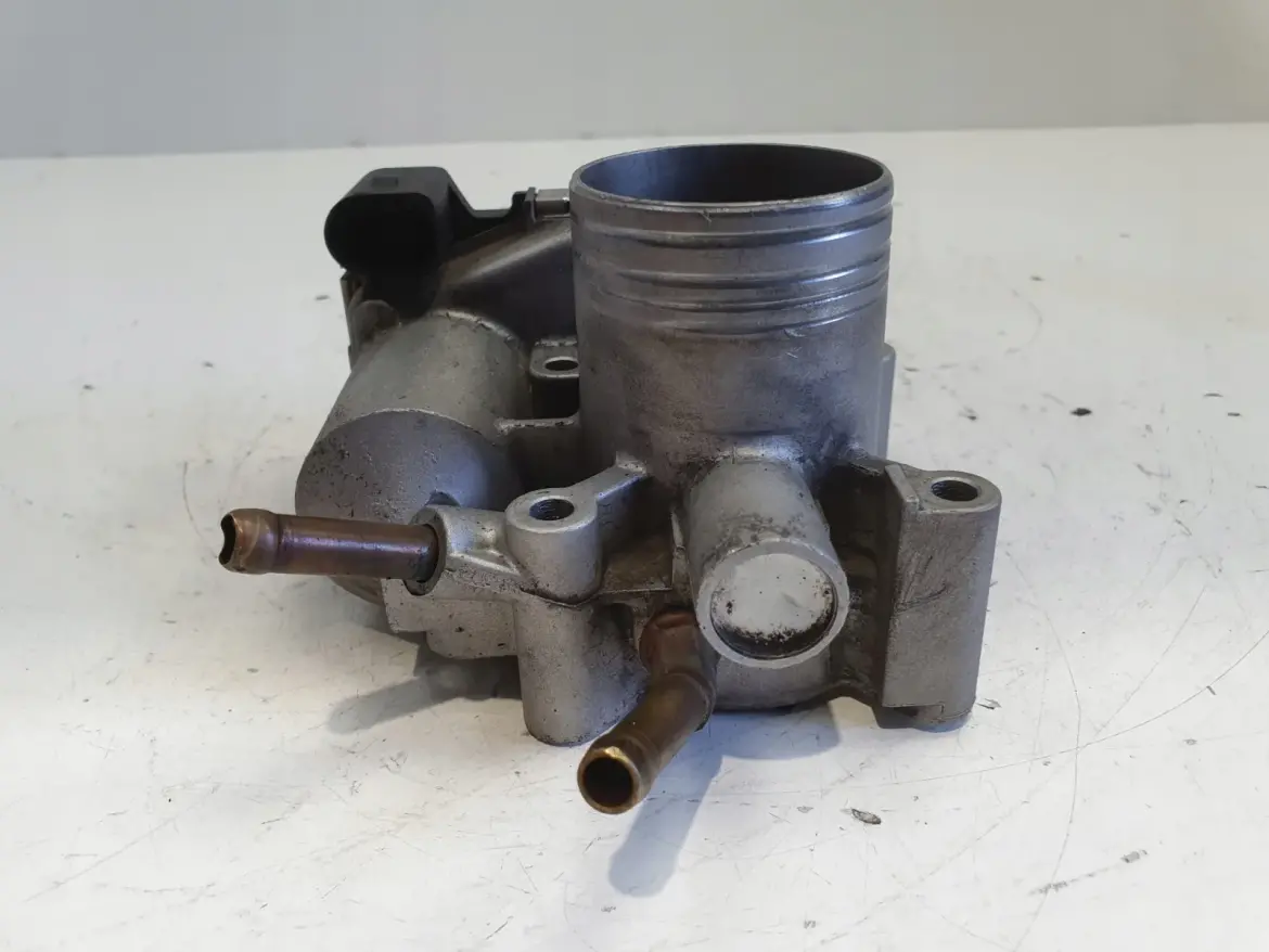 Seat Ibiza II 1.4 16V PRZEPUSTNICA 0280750095