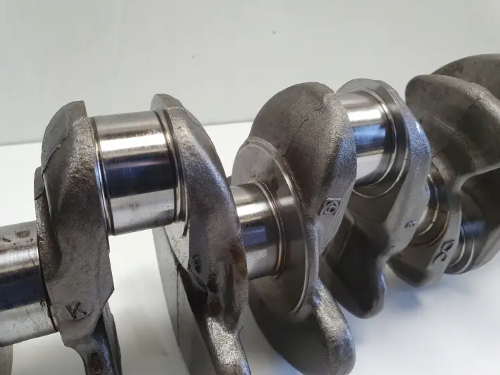 Nissan Qashqai II J11 1.3 DIG-T TCE WAŁ KOROBOWY