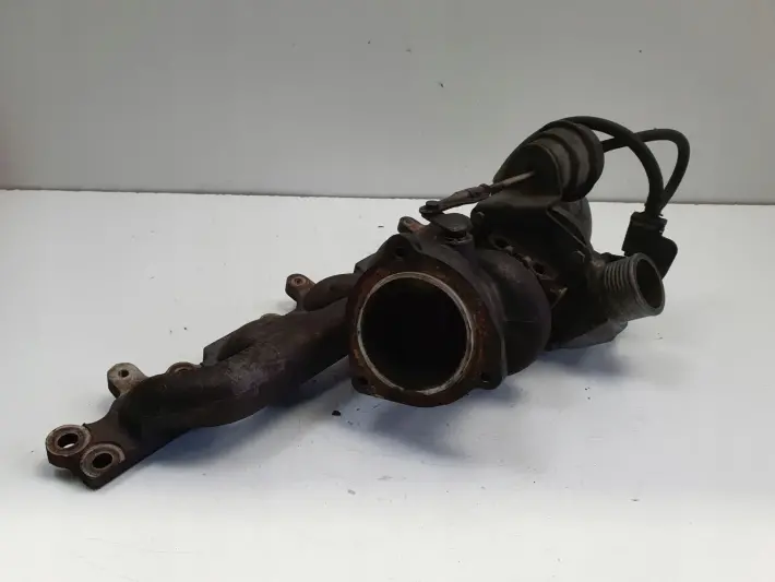 Volvo S40 II V50 2.5 T TURBOSPRĘŻARKA turbo 30650975
