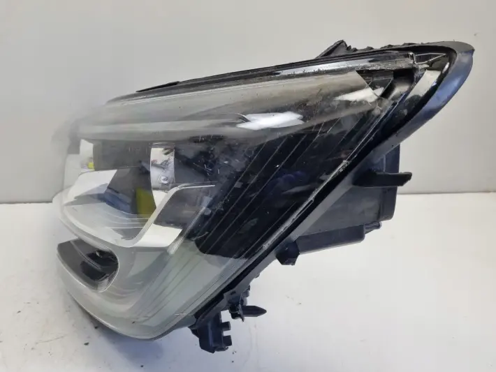 Renault Megane IV PRZEDNIA LAMPA LEWA lewy przód LED EUROPA 260602792R
