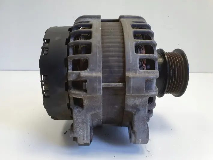 Volvo S60 II V60 2.0 D3 ALTERNATOR 30659580