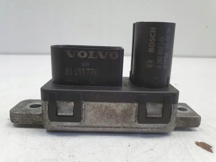 Volvo V70 III 2.0 D PRZEKAŹNIK ŚWIEC ZAROWYCH 0281033145