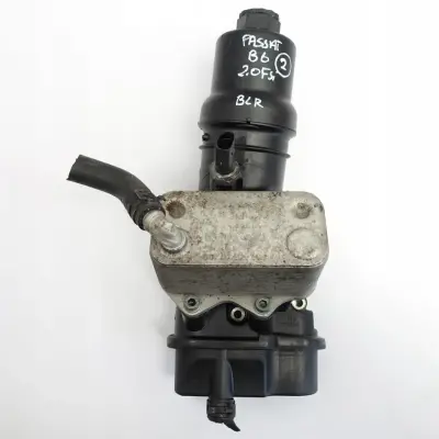 VW Passat B6 2.0 FSI OBUDOWA FILTRA OLEJU oryginał