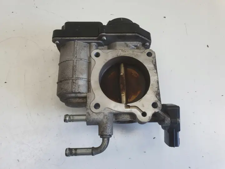 Subaru Forester II 2.0 16V PRZEPUSTNICA RME60-301