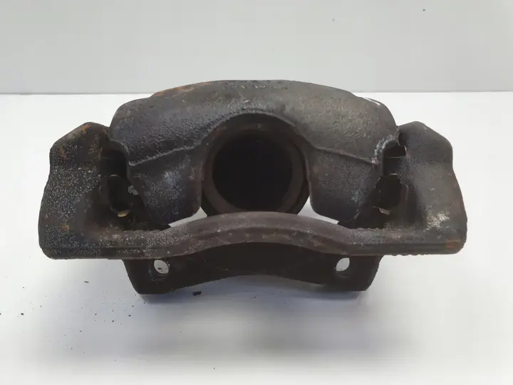 Renault Clio IV LEWY PRZEDNI ZACISK HAMULCOWY przód kierowcy L.P