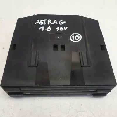 Opel Astra G II SCHOWEK NA PŁYTY CD