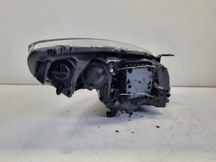Renault Megane III 08-12r PRZEDNIA LAMPA LEWA lewy przód 260600017R