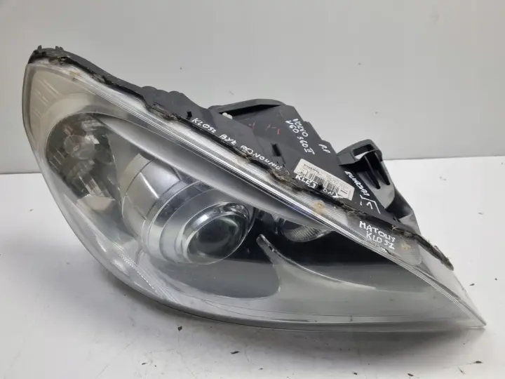 Volvo V60 S60 II PRZEDNIA LAMPA PRAWA prawy przód XENON EUROPA 31299991