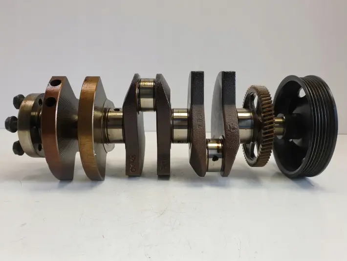 VW Polo IV 1.2 12V WAŁ KORBOWY AZQ 64KM