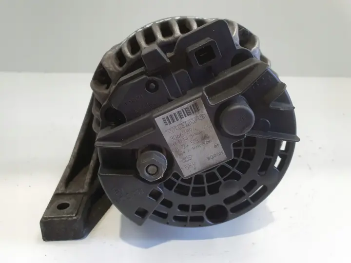 Volvo S60 I V70 II 2.4 D5 ALTERNATOR bosch 30667894 0124525060
