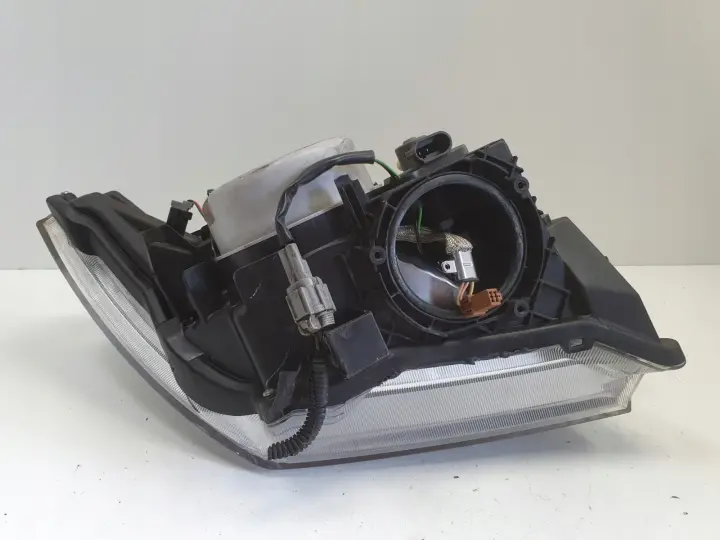 Nissan Pathfinder R51 Navara D40 III PRZEDNIA LAMPA LEWA LEWY PRZÓD xenon