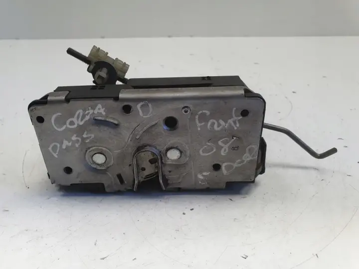 Opel Corsa D ZAMEK DRZWI lewy przód Kierowcy 13258277 EL