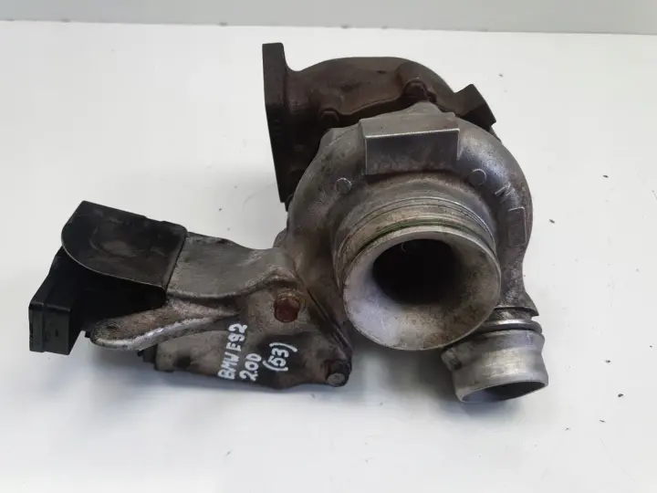 BMW E87 E90 2.0 D N47 TURBOSPRĘŻARKA turbo