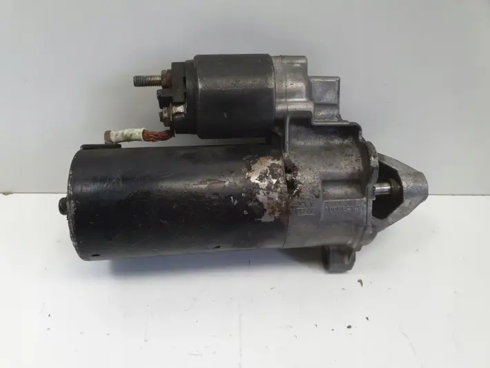Audi A4 B5 1.9 TDI ROZRUSZNIK 068911024C bosch