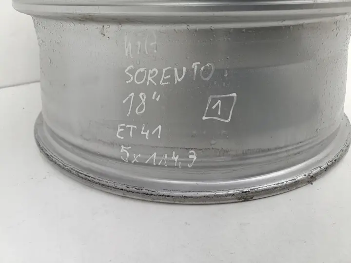 fba3a1c8bb1099f165e3f6eb1dd4ee2a.jpg