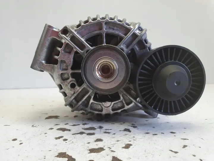 BMW E90 2.5 i ALTERNATOR bosch