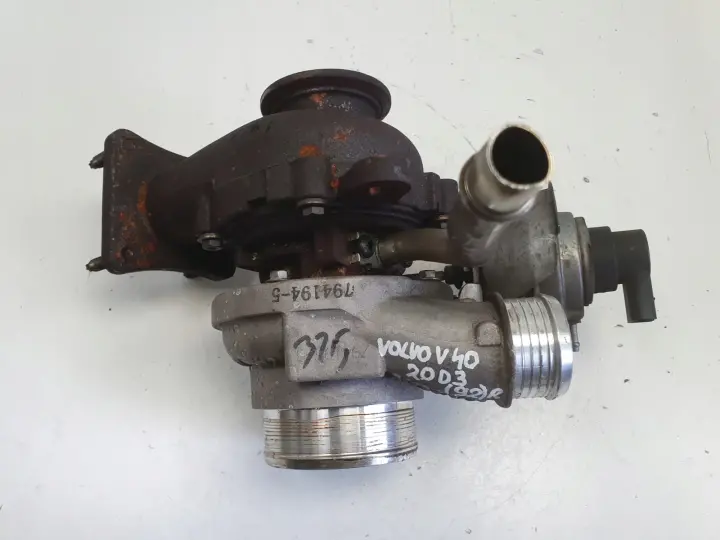 Volvo C30 S40 II V50 lift 2.0 D D3 TURBOSPRĘŻARKA 31312712