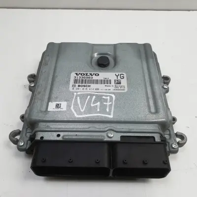 Volvo V40 II 2.0 D3 STEROWNIK SILNIKA komputer 31336983 0281018414