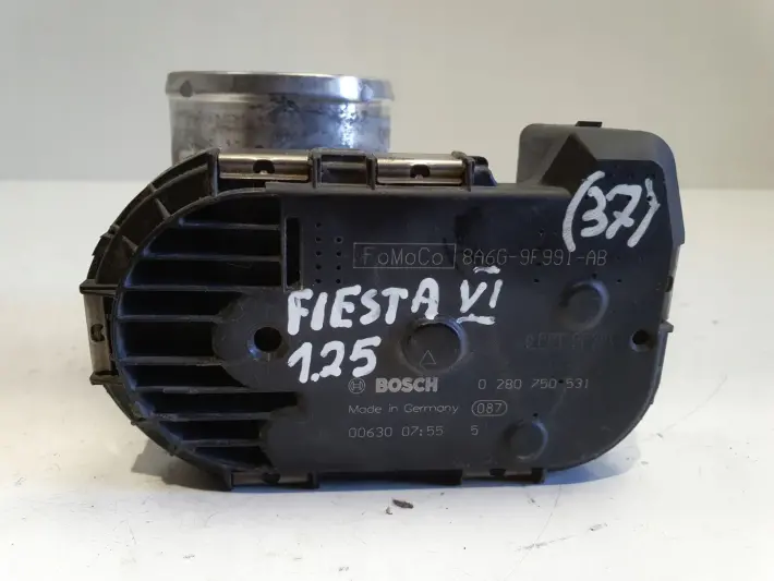 Ford Fiesta MK7 1.25 PRZEPUSTNICA 8A6G-9F991-AB