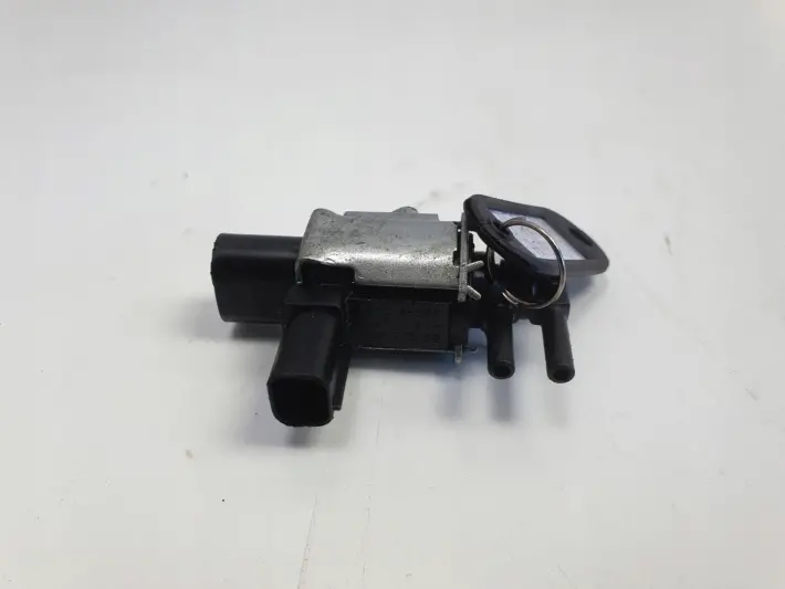 Ford C-MAX 1.8 16V ZAWÓR PODCIŚNIENIA BS7E-9J559-AA