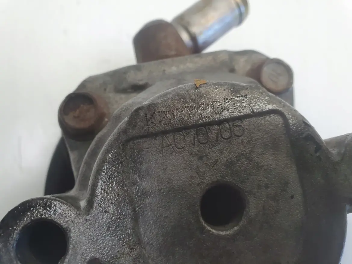 Chrysler Pt Cruiser 2.4 POMPA WSPOMAGANIA