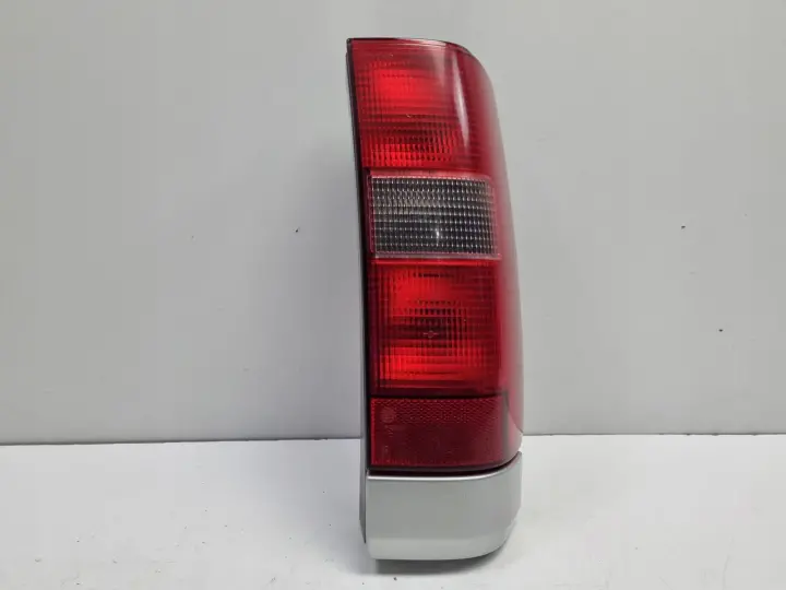 Volvo V70 I 850 XC70 I 96-00r TYLNIA TYLNA LAMPA PRAWA prawy tył 3512320