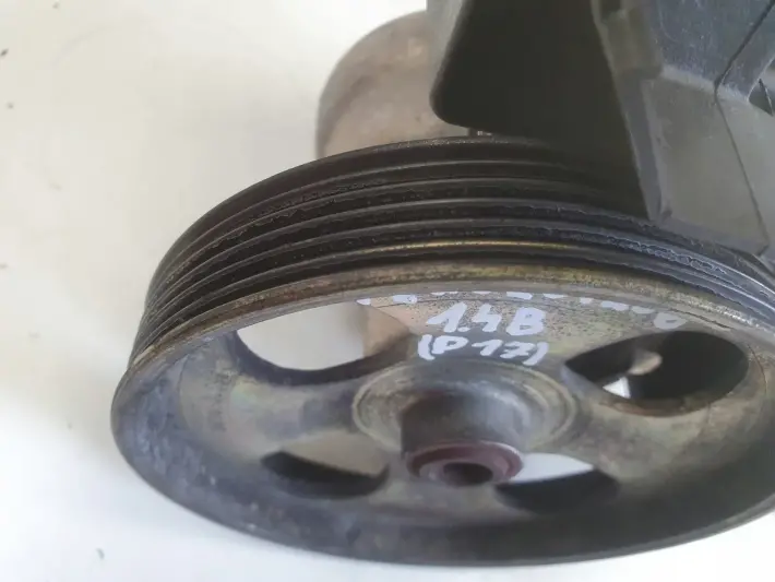 Peugeot 206 1.4 16V POMPA WSPOMAGANIA 9636320680