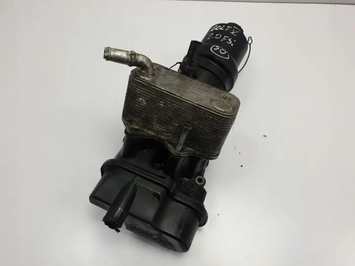 VW Golf V 2.0 FSI OBUDOWA FILTRA OLEJU podstawa