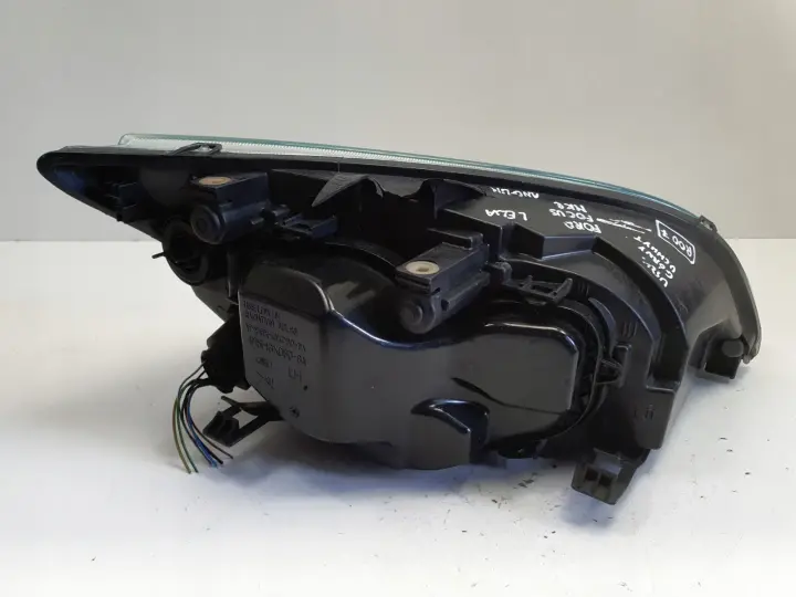 Ford Focus mk2 02-06 PRZEDNIA LAMPA LEWA lewy przód anglik