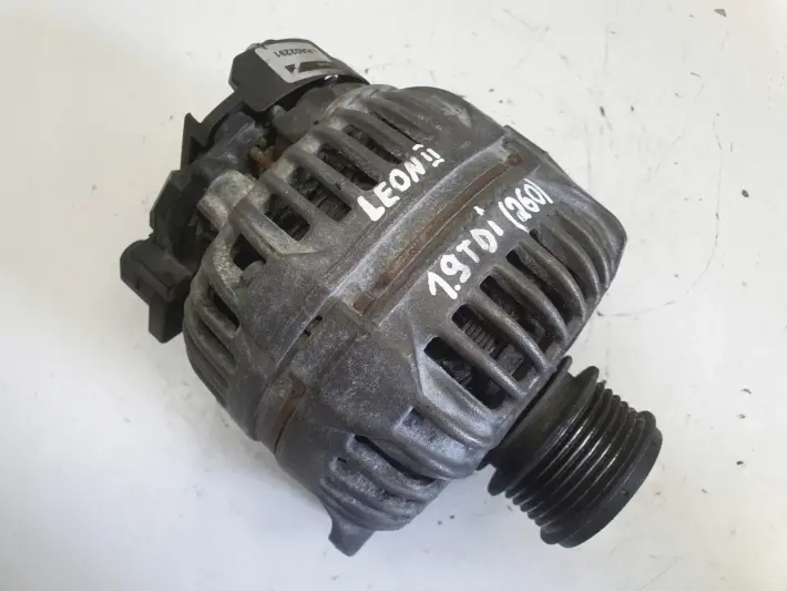 Seat Leon II 1.9 TDI ALTERNATOR Bosch