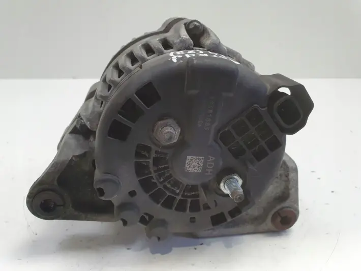 Opel Astra IV J 1.4 T turbo ALTERNATOR 13581885 100A