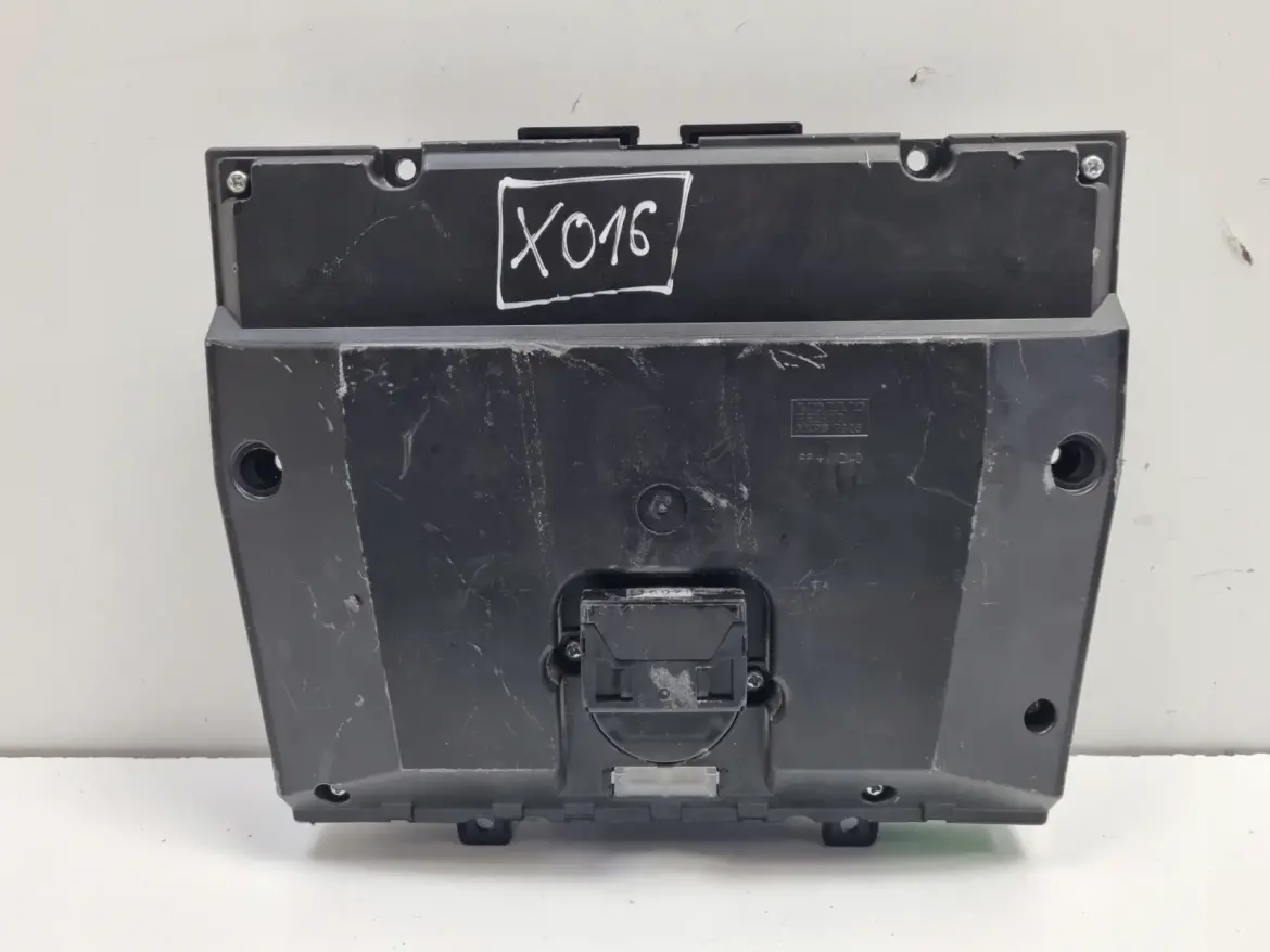 Volvo S60 II V60 I XC60 I PANEL KLIMATYZACJI Nawiewu radia 31443425