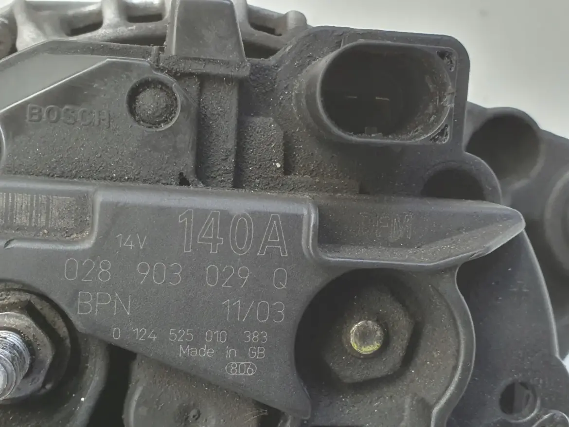 Audi A4 B6 1.9 TDI ALTERNATOR Bosch 028903029Q 0124525010 140A