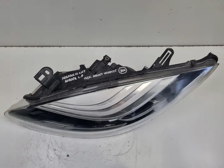 Renault Megane III LIFT PRZEDNIA LAMPA LEWA lewy przód EUROPA 260605817R
