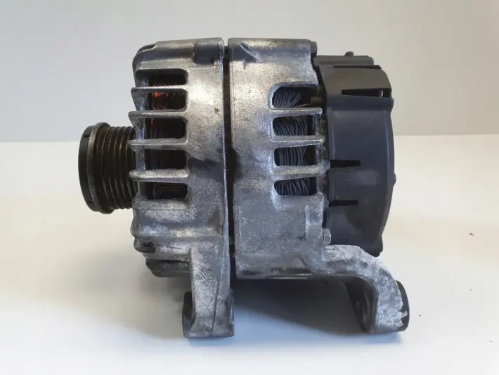 BMW E87 E90 2.0 D N47 ALTERNATOR 8507624 AL02 180A
