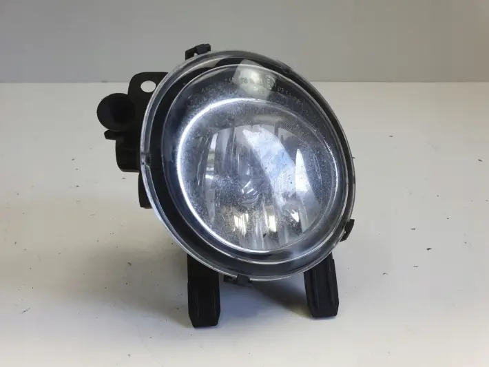 BMW F30 11-18r PRZEDNI HALOGEN PRAWY PRZÓD pasażera 7200100000