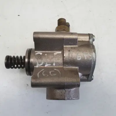 VW Golf V 1.6 FSI POMPA WTRYSKOWA paliwa