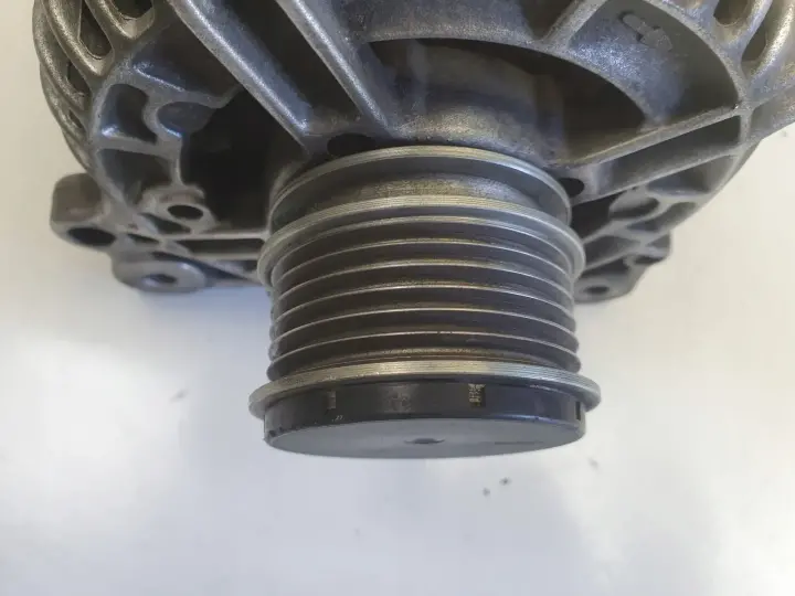 VW Sharan Alhambra Galaxy 1.9 TDI ALTERNATOR bosch 028903028E 120A