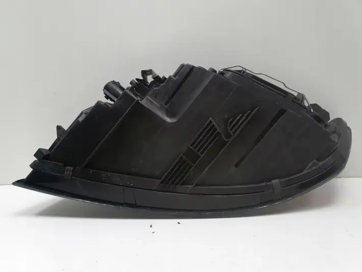 Volvo S40 II V50 LIFT PRZEDNIA LAMPA PRAWA prawy przód 0301237202 31265695