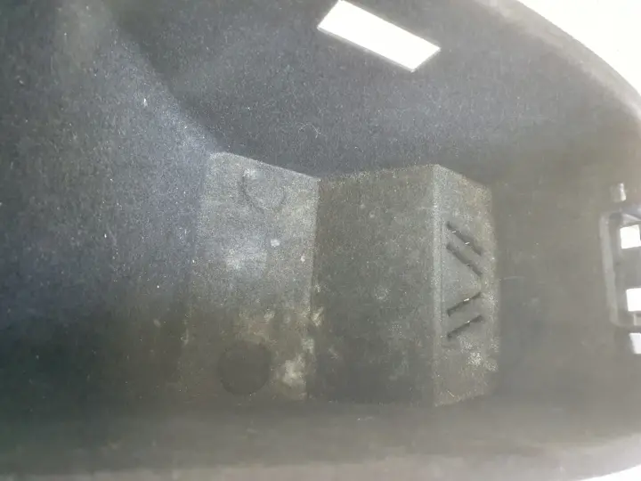 Mercedes ML W164 WKŁAD SCHOWKA A1646800110