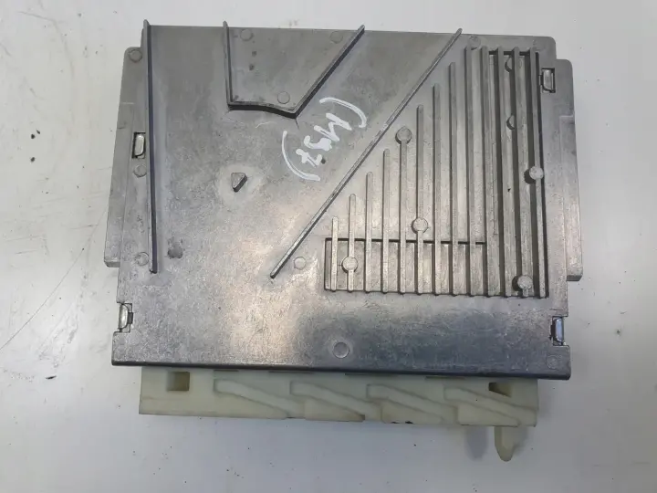 dbf5075d65476d1a6f8b9352f6b36952