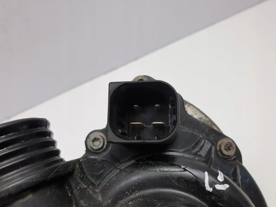 BMW X5 E70 3.0 i ELEKTRYCZNA POMPA WODY 11868015