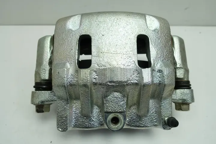 Kia Carnival I 2.9 CRDI PRZEDNI ZACISK HAMULCOWY